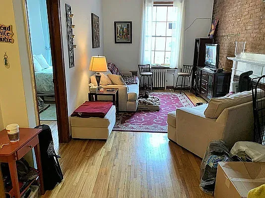 Rented by Luxor Homes & Investment Realty | media 10