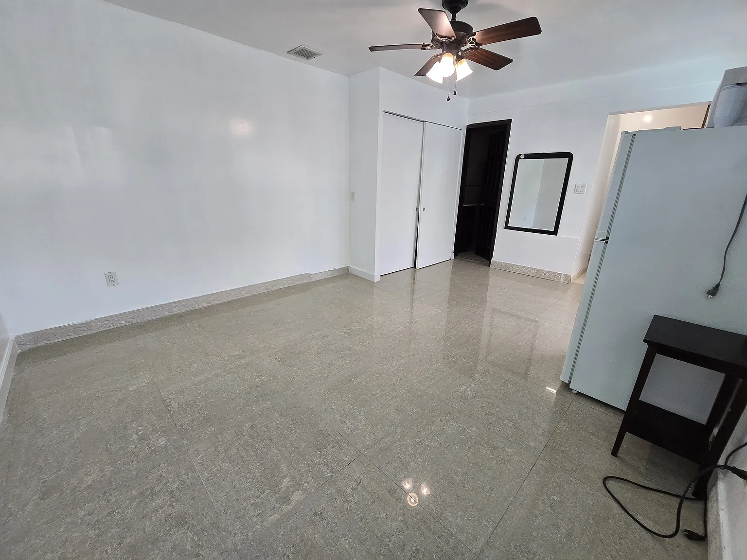 SW 192nd St, Miami — Photo 2