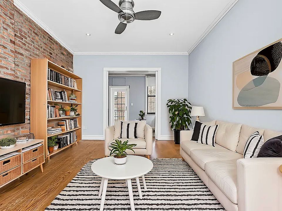 1st image of 200 Stanton St #12