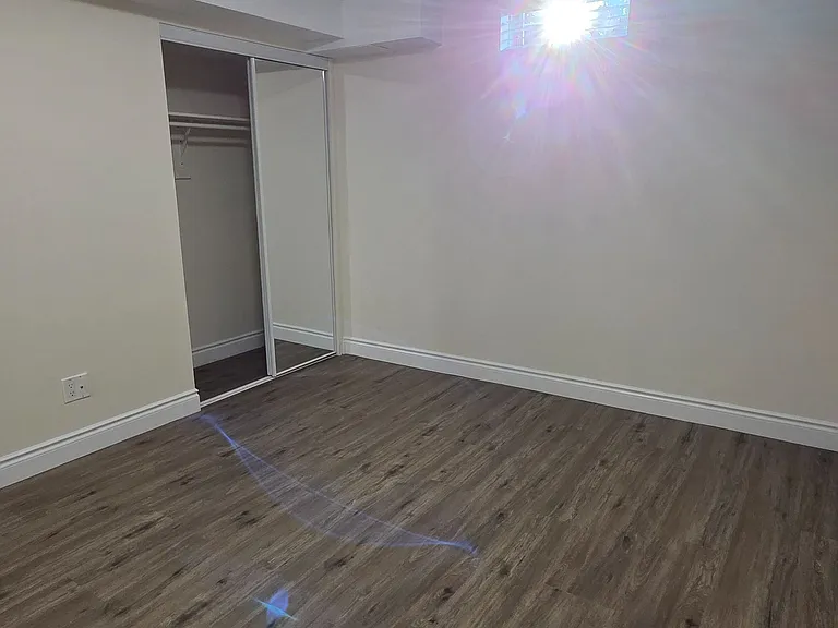 957 Sonoma Ct — Photo 9