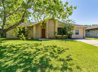 904 Dixie Dr, League City, TX 77573