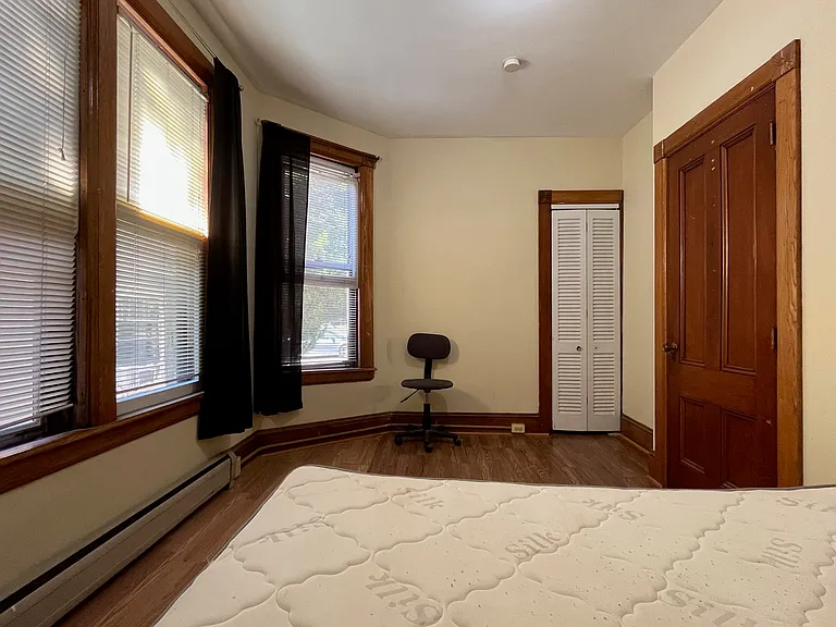 615 E State St #1 — Photo 17