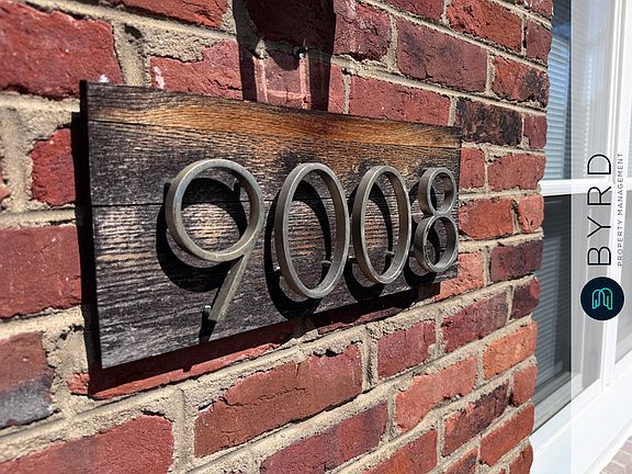 3rd image of 9008 Michaux Ln