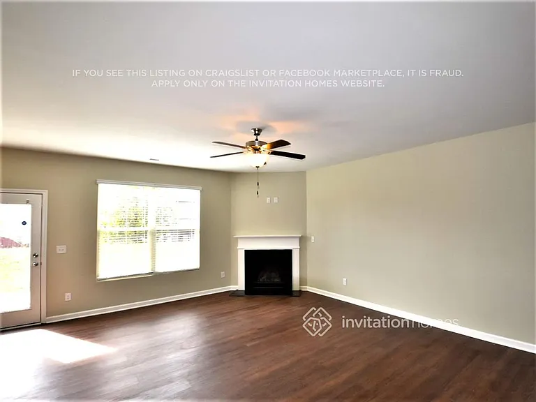 1916 Stanton Way — Photo 4