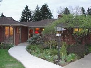 2580 Clairmont Ct, Columbus, OH
