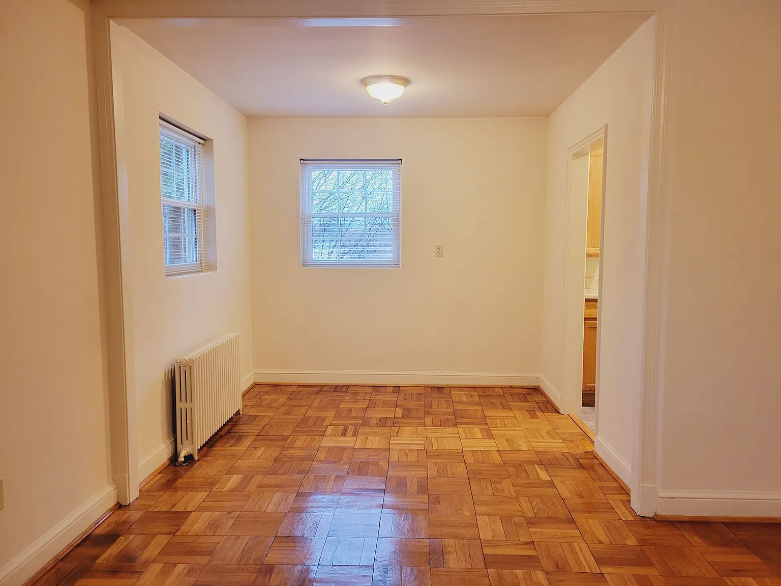 Boulevard Courts Apartments — Photo 4