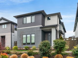 33480 Golden Lakes Ln, Black Diamond, WA 98010