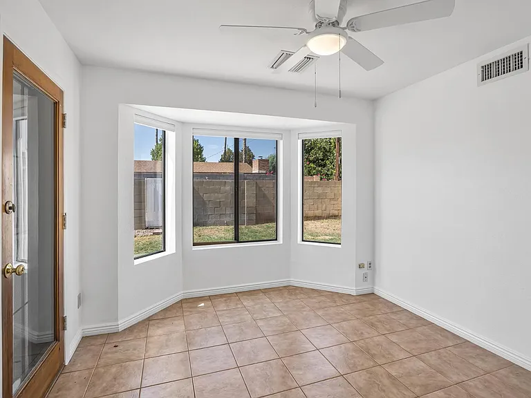 8308 E Turney Ave — Photo 5