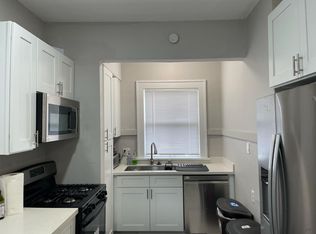 4545 5th Ave NE #4, Seattle, WA 98105