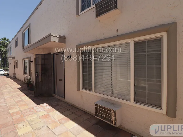 813 B St #5 — Photo 13