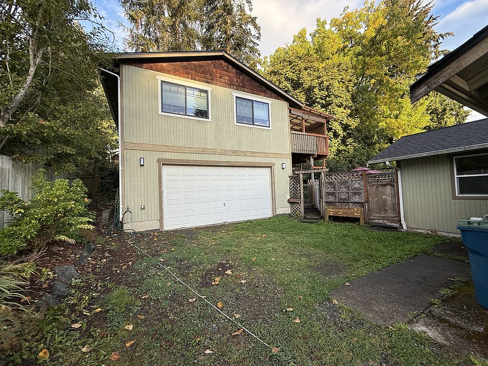 1st image of 1020 Avenue A Unit B