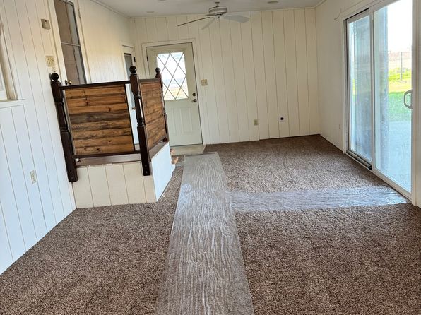 6800 Barstow Ave, Kingsburg, CA 93631