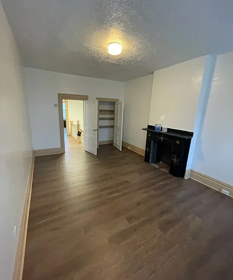 220 Ophelia St — Photo 14