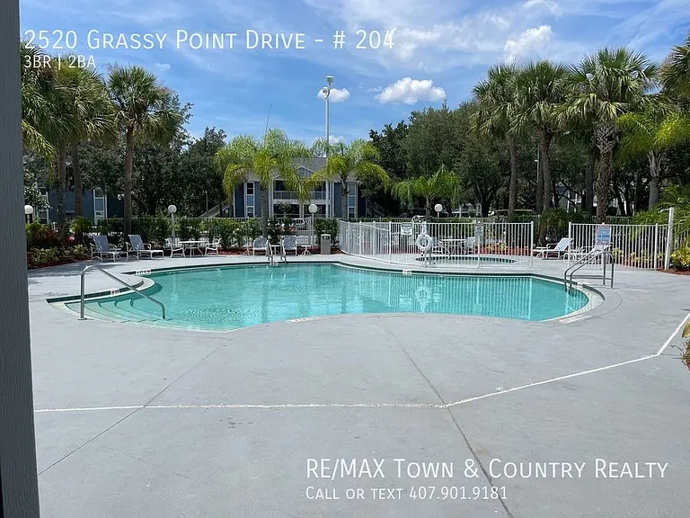 2520 Grassy Point Dr #204 — Photo 35