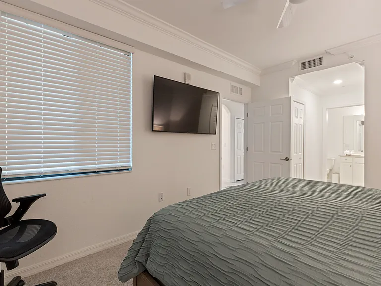 18008 Gawthrop Dr #206-1 — Photo 45