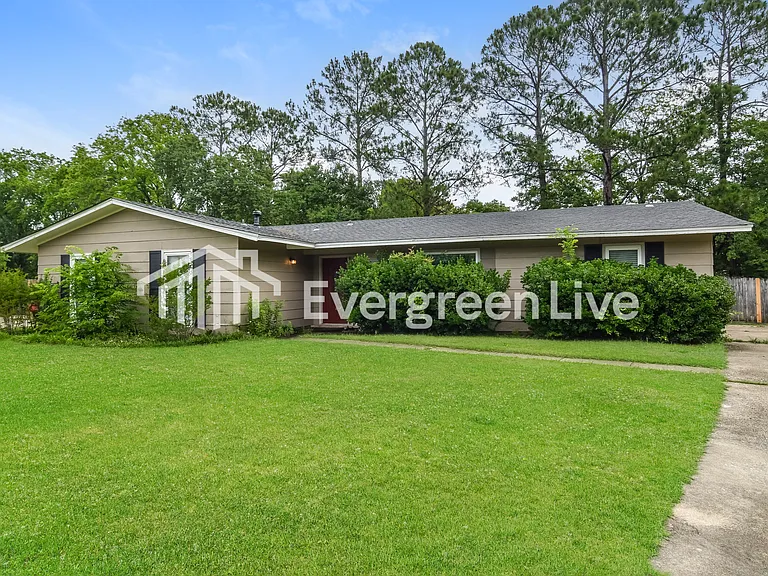 1425 Pampas Pl — Photo 2