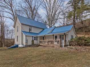 320 Deneen Rd, Burnsville, NC 28714