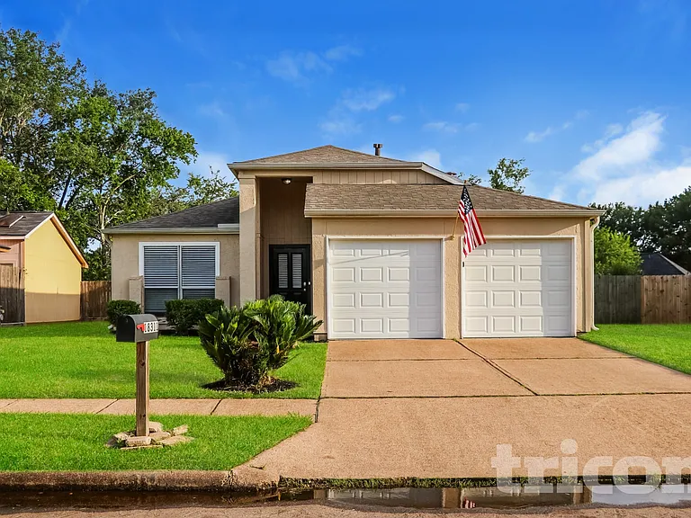 18311 Autumn Trails Ln — Photo 1