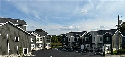 54 College Ave — Photo 2