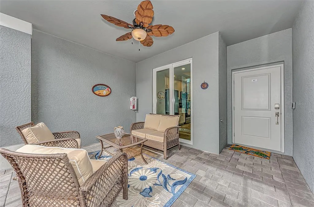 2 bed, 2.0 bath, 1355 sqft, $2,500 — Photo 3