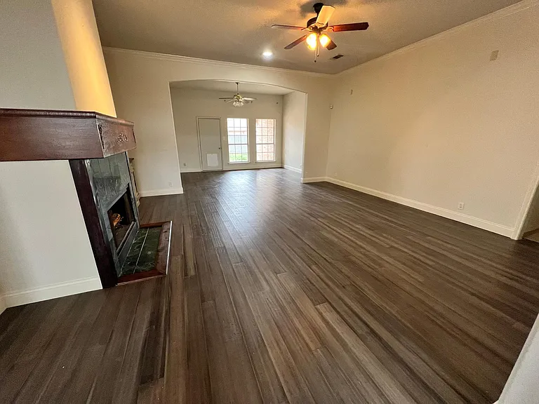 5506 Sterling Ct — Photo 10