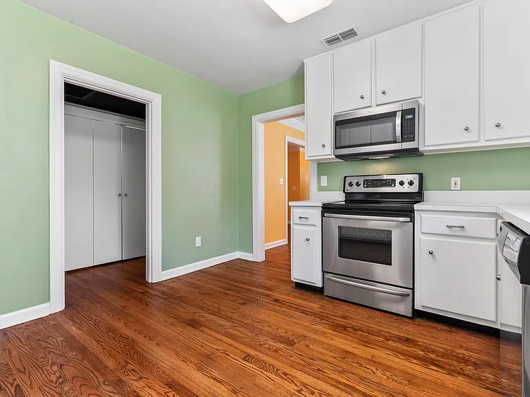 1326 Pinetree Rd — Photo 46