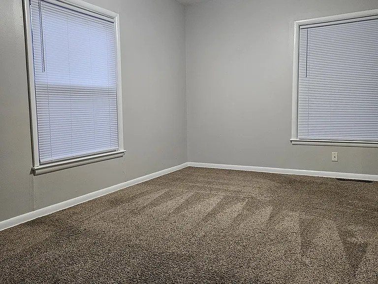 2520 Garfield St — Photo 12