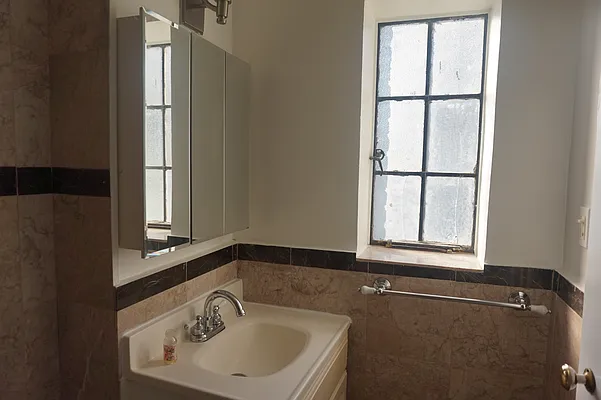 Rented by Lynn Herman Associates, LLC  | media 41