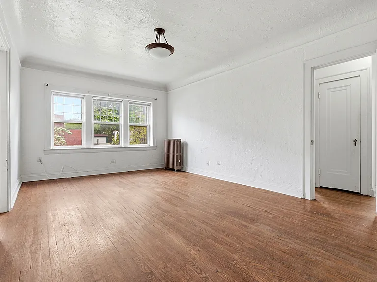 3214 Yorkshire Rd #101 — Photo 2