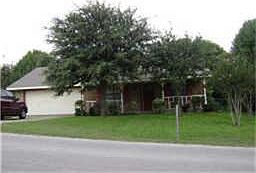 1st image of 211 Lakewood Dr