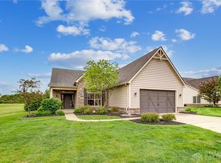 1437 Chantilly Ln, Centerville, OH 45458