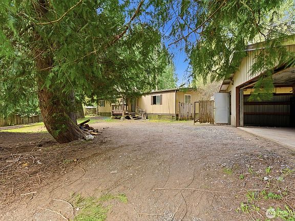 5th image of 180 E Hillcrest Drive
