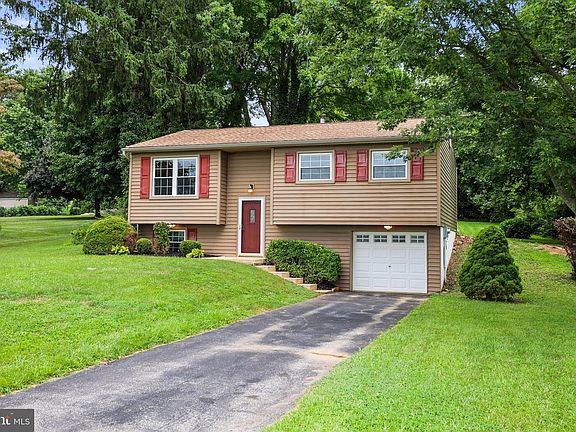 2nd image of 182 Claremont Dr