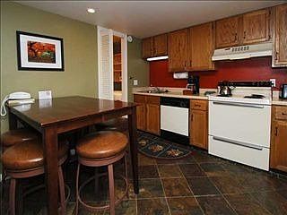 4th image of 2025 Canyons Resort Dr APT Y5