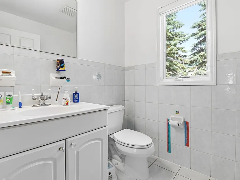 123 Hickory Ave #B — Photo 17