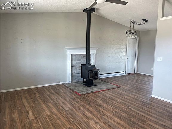 4th image of 20680 Sahara Dr