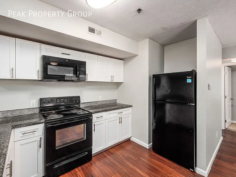 250 Chittenden Ave — Photo 125