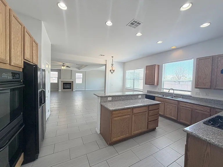 6116 Rabbit Track St — Photo 6