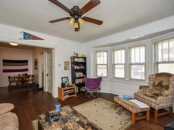 GMI 4: Downer - A, 2527 E Linnwood Ave, Milwaukee, WI 53211