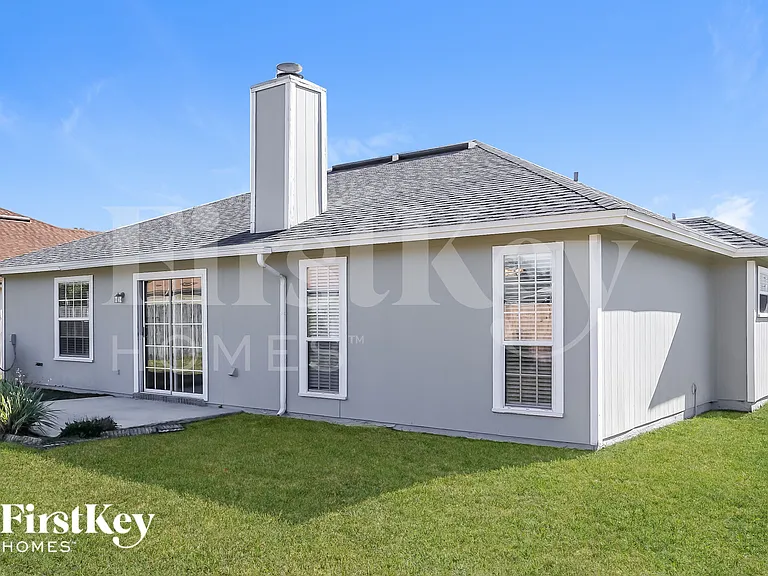 8281 Velvet Springs Ln — Photo 15