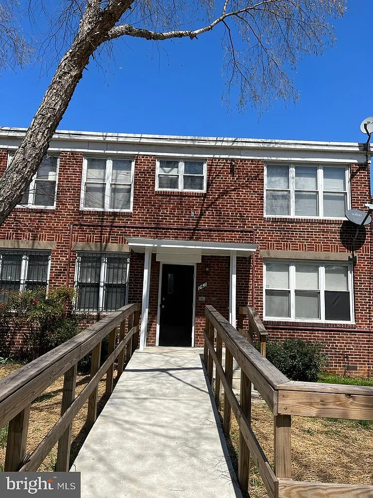 1 bed, 650 sqft, $1,100 — Photo 1