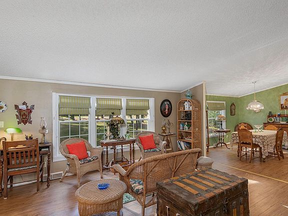 3rd image of 8284 Evergreen Dr W