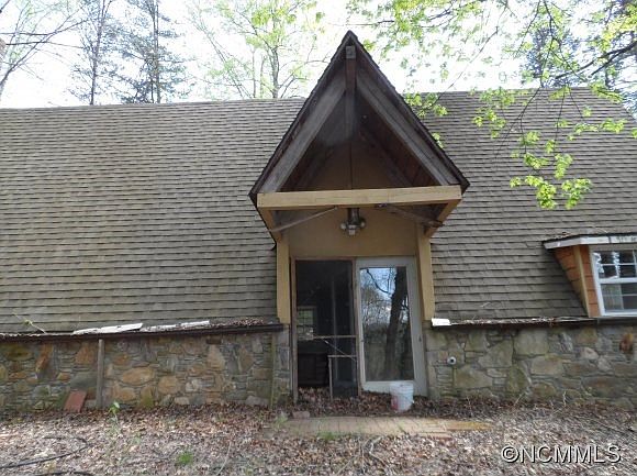 2nd image of 247 Ridgeway Rd
