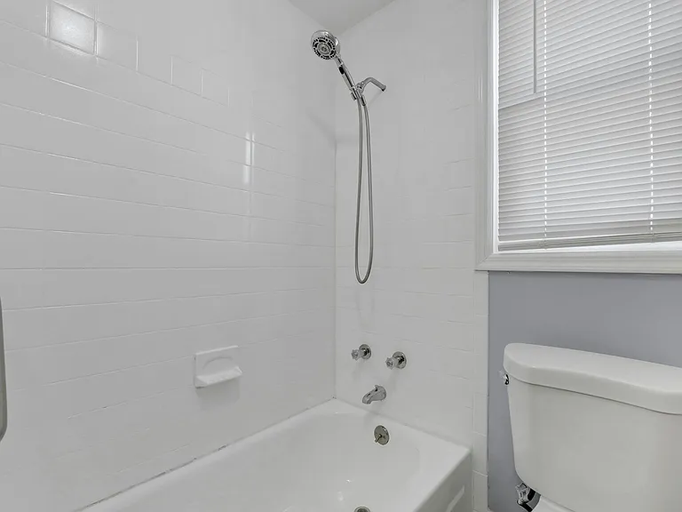 207 E Passaic Ave #1 — Photo 5