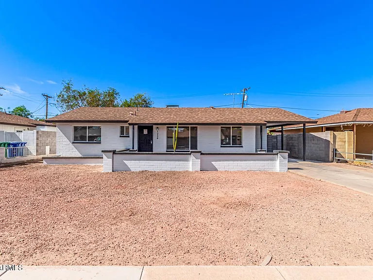 1238 E Vine Ave — Photo 20