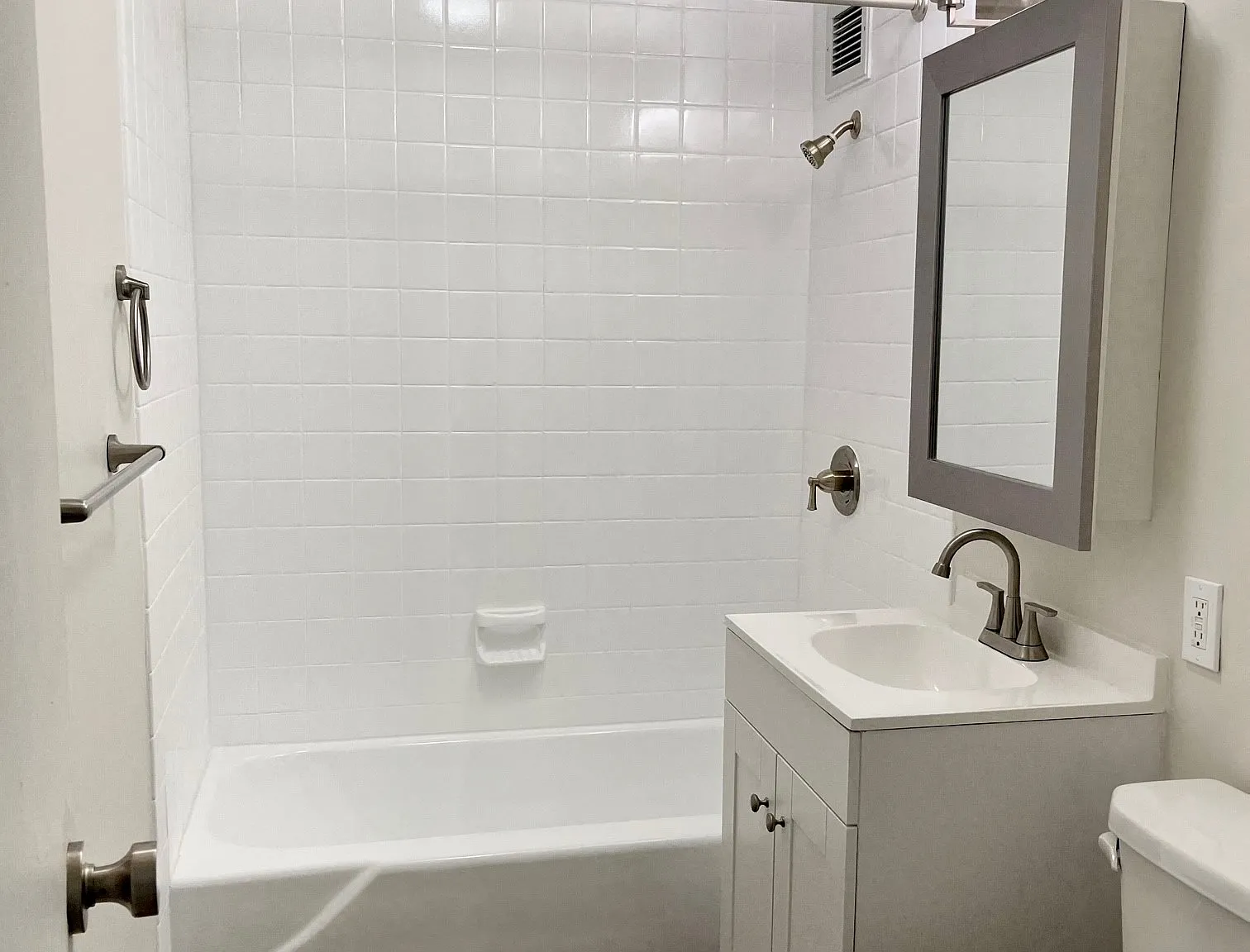 City View Apartments — Photo 4