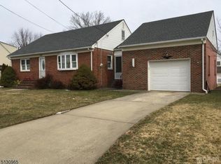 54 4th Ave, Port Reading, NJ 07064