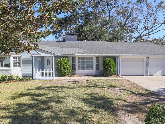 2nd image of 208 Woodbine Dr