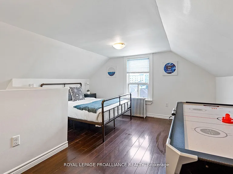 5654 Desson Ave #UPPER — Photo 16