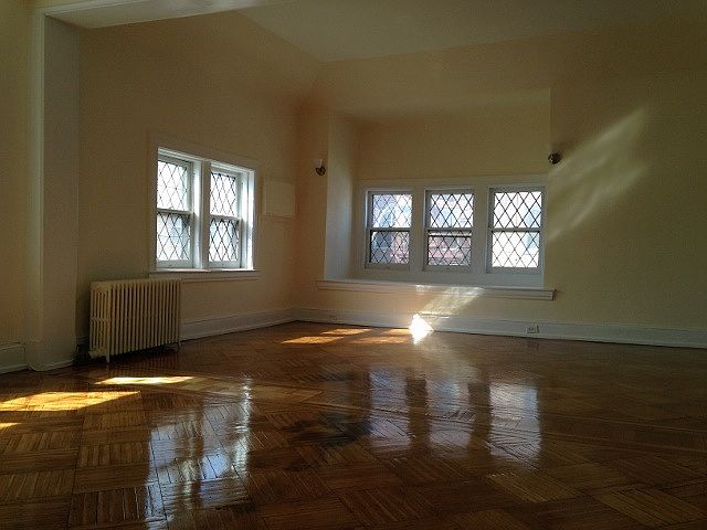 2nd image of 8155 Lefferts Blvd